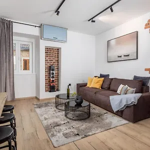 Apartman Letema, Rijeka